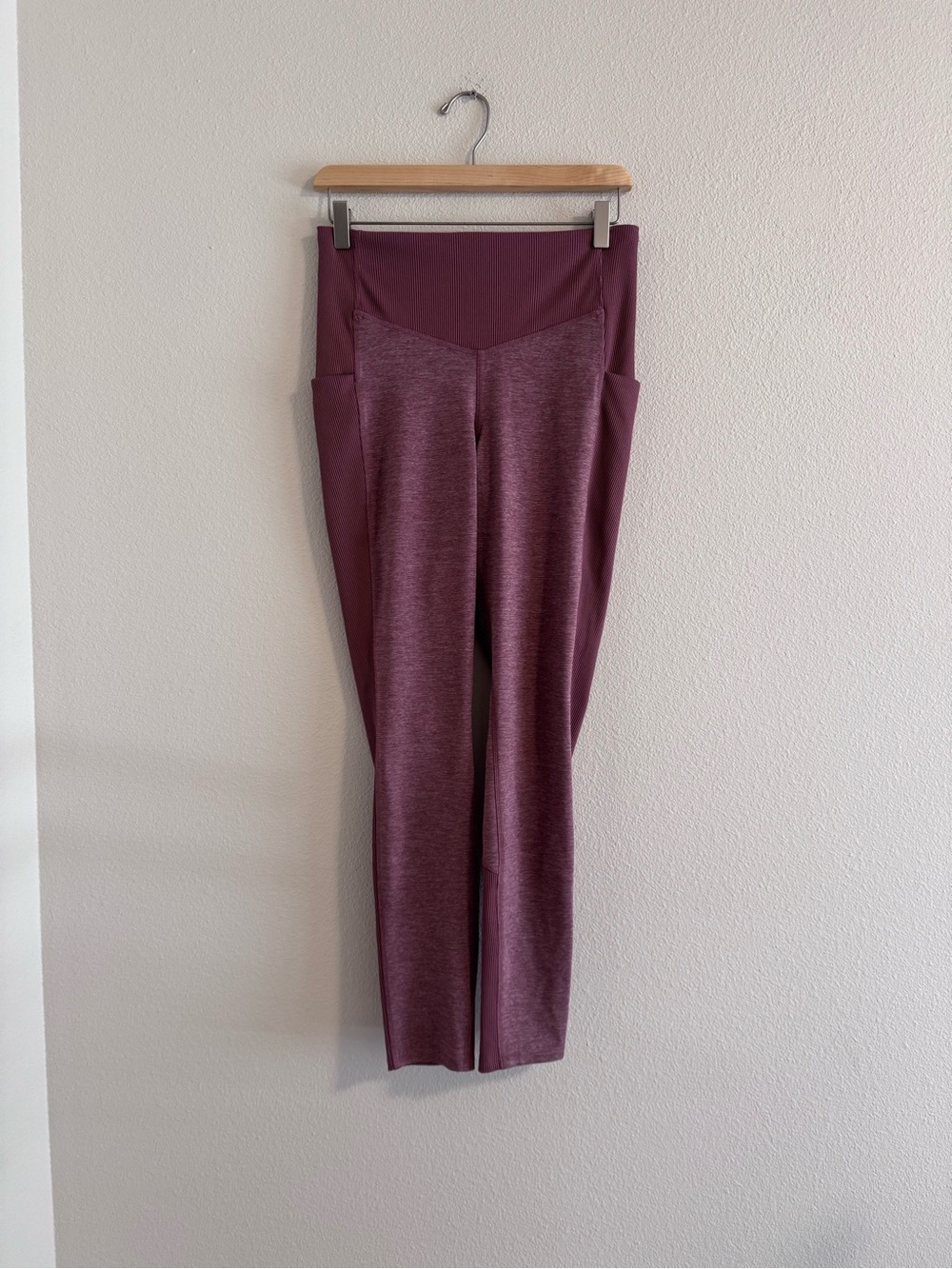 The North Face Plum Heather High-Waist Leggings with Side Pockets